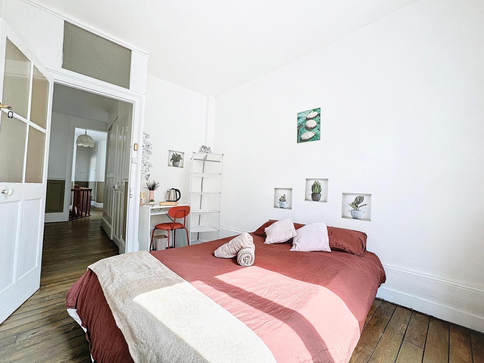 A1 Champagne Residence - 200 M2 14 Personnes 2 Toilets 4 Showers - Hyper Centre - Chalons En Champagne Extérieur photo