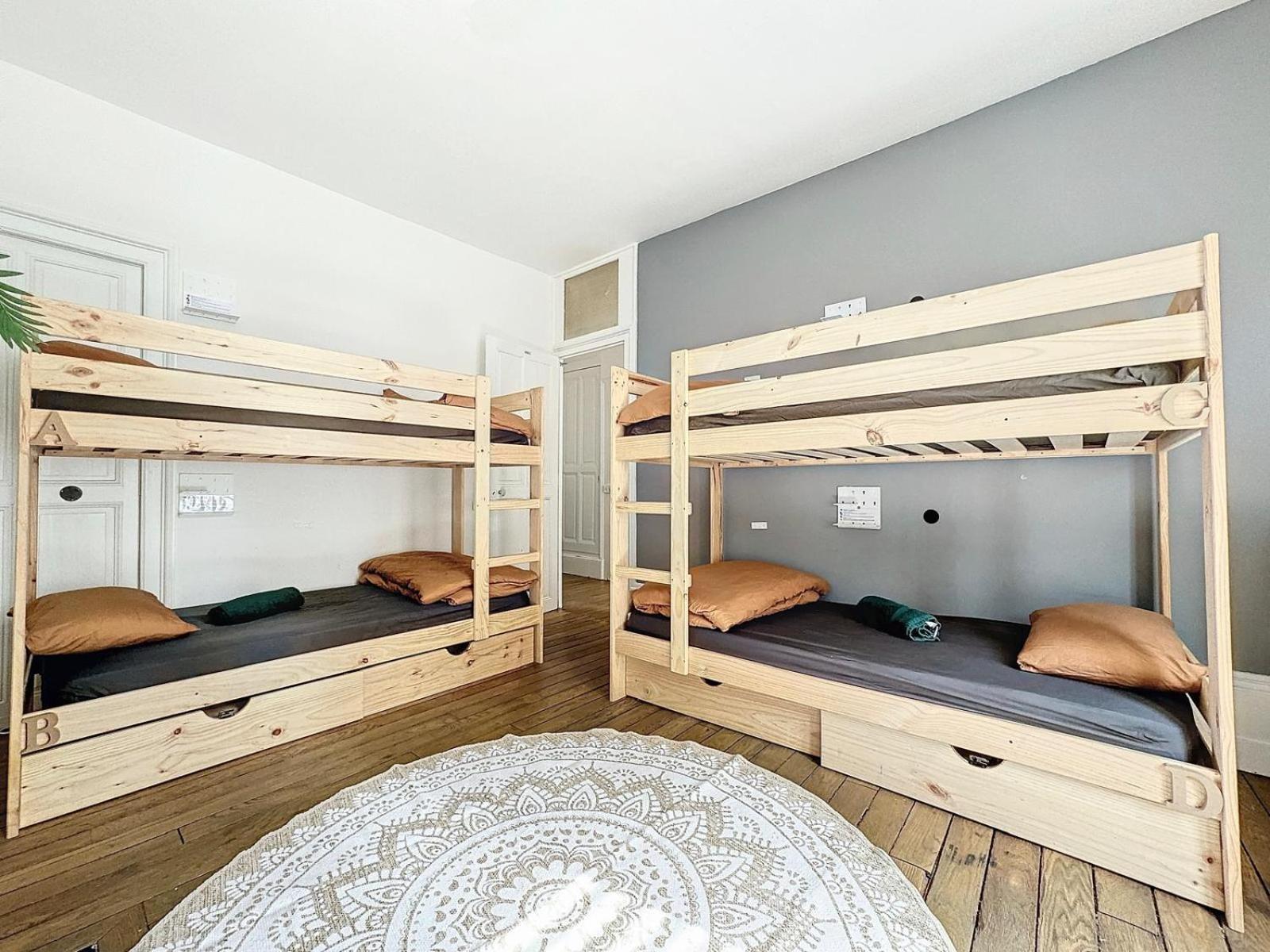 A1 Champagne Residence - 200 M2 14 Personnes 2 Toilets 4 Showers - Hyper Centre - Chalons En Champagne Extérieur photo