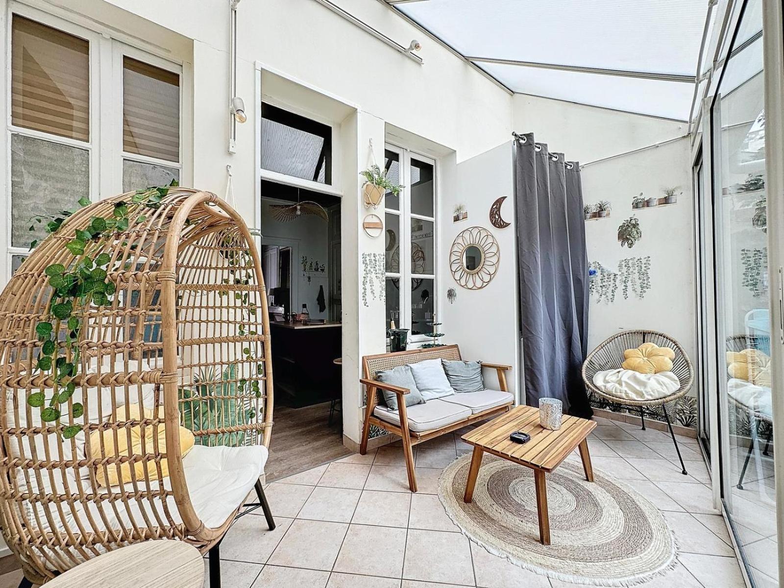 A1 Champagne Residence - 200 M2 14 Personnes 2 Toilets 4 Showers - Hyper Centre - Chalons En Champagne Extérieur photo