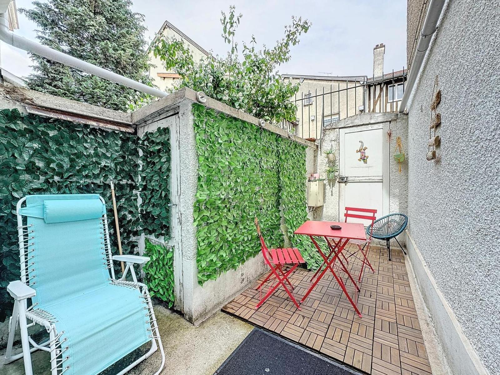A1 Champagne Residence - 200 M2 14 Personnes 2 Toilets 4 Showers - Hyper Centre - Chalons En Champagne Extérieur photo